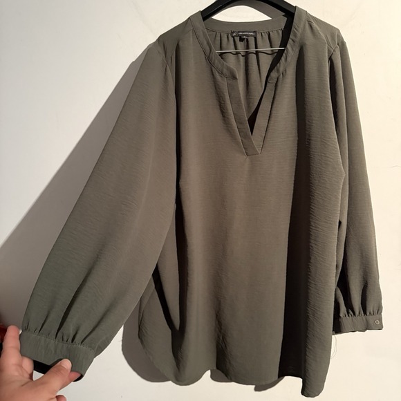 Adrianna Papell Tops - Adrianna Papell Top Size 2X Olive Basic Capsule Old Money Coastal Travel‎